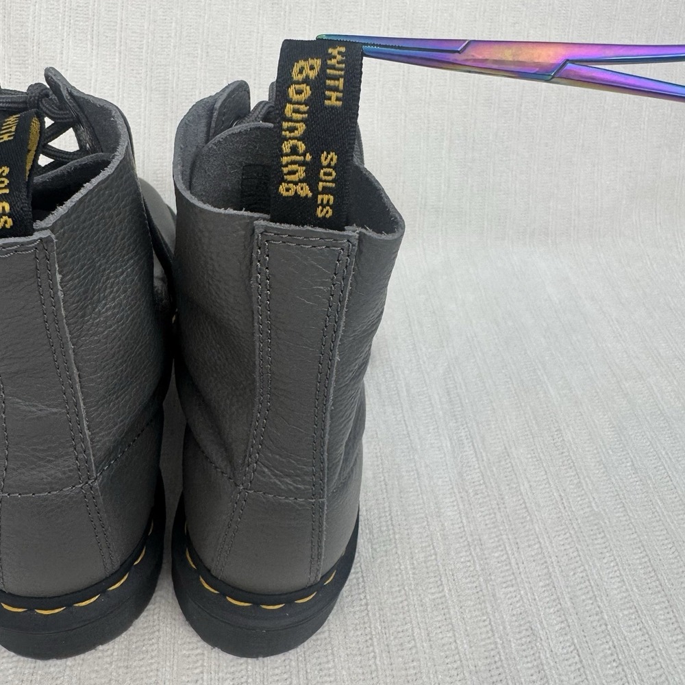 Dr Martens 1460 Pascal Leather 8 Eye Boots Gray Womens 7 NWOT - Picture 8 of 14